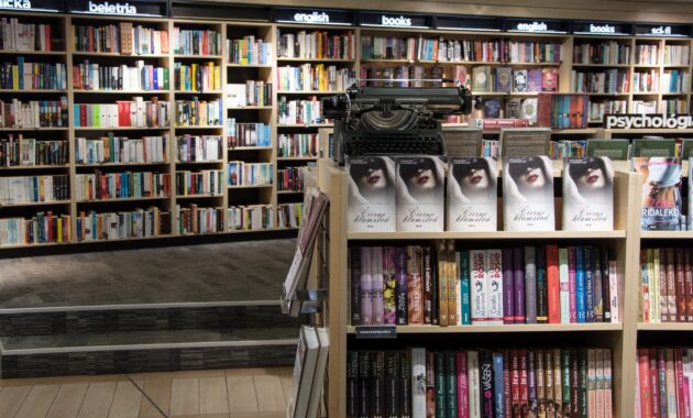 toko buku terdekat di Salatiga